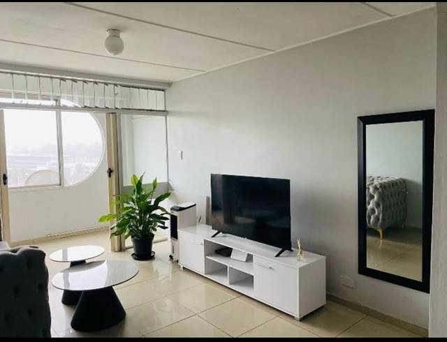 1 BEDROOM PROPERTY TO RENT IN OVERPORT